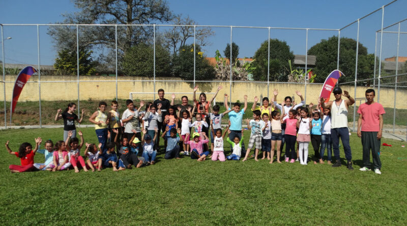 As crianças participaram de várias atividades físicas diferenciadas.